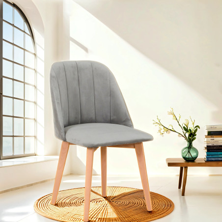 Jedálenská stolička